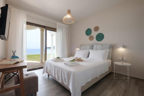 Armikes Beachfront Suites Afionas