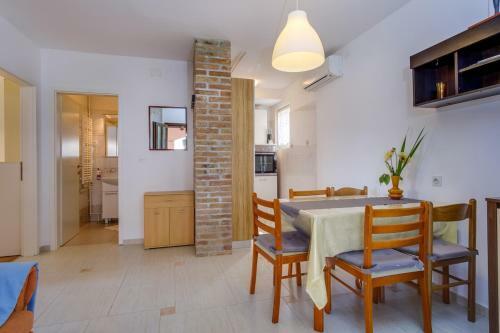 Apartmani Nadalina