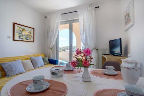 Apartmani Nadalina