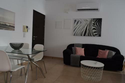 Felicidad Apartment