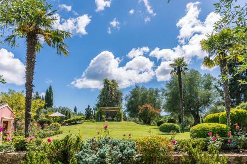 Villa Triklino Estate