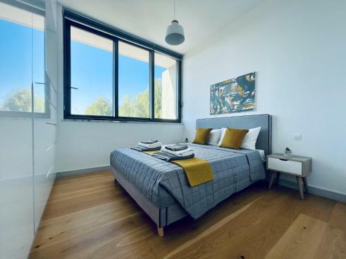 Emerald 101 1 Bedroom Apartment