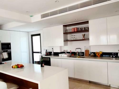 Luxury 6 Bedroom Villa With Privet Pool In Paphos