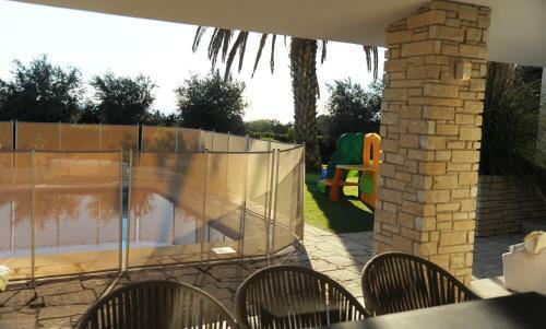 Luxury 6 Bedroom Villa With Privet Pool In Paphos