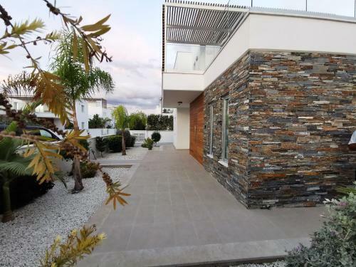 Luxury New Villa Poseidon Plage Residences