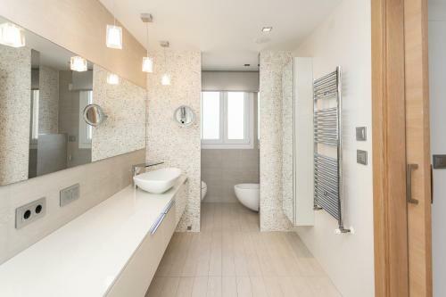 Mediterranean First Line Beach Luxury Villa With Private Pool In Alicante