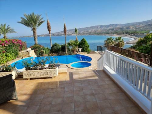 Sunset Beach Villa