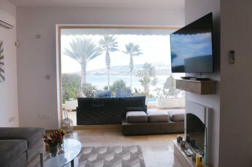 Sunset Beach Villa