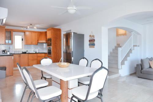 Sunset Beach Villa