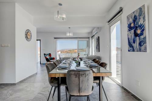 Villa New Luxury Residence 5eagles 5mins From Airport