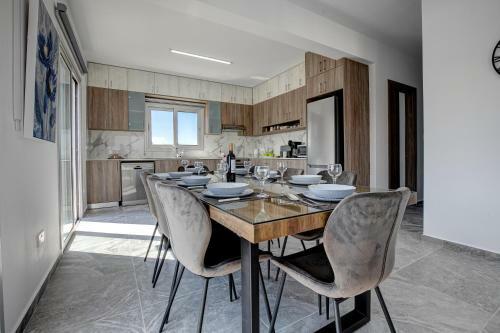 Villa New Luxury Residence 5eagles 5mins From Airport