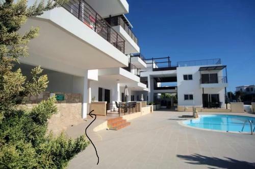 Dahan Sirena Lighthouse Luxury Apartment
