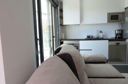 White Luxury Apartment