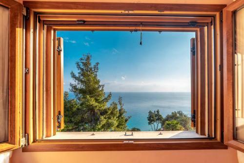 Zennova #18 Villa Afytos Sea-cret