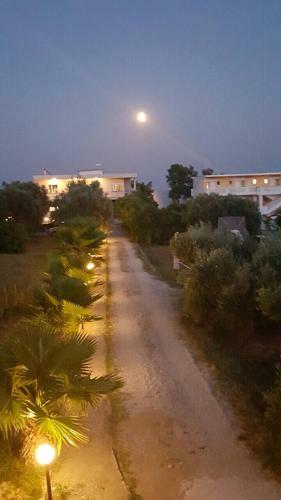Villa Evita , Penthouse, 53m2 ,athytos