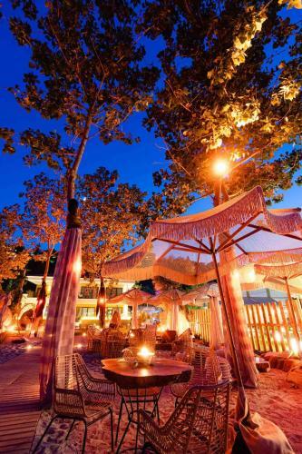 Hotel Limna Beach