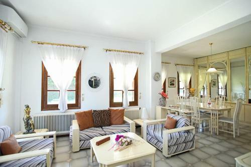 Villa Aurora