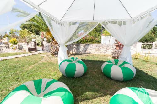 Villa Y Sea View