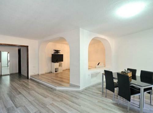 Apartment In Little Venice