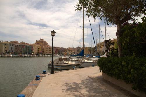 Apartment In Little Venice