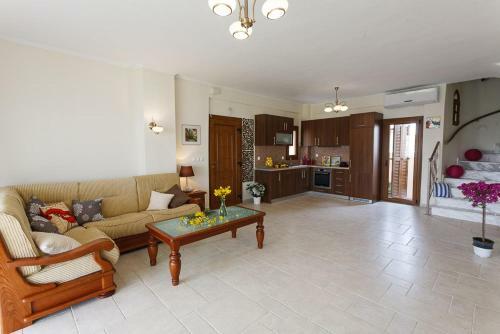 Villa Christos