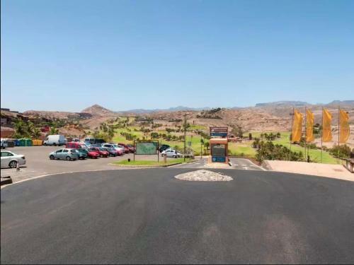Villa With Private Pool In Luxury Golf Resort