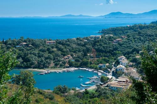 Scirocco & Folitsa Villas