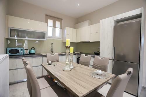 Olive Grove Deluxe Apartment