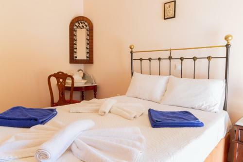 Villa Dinos