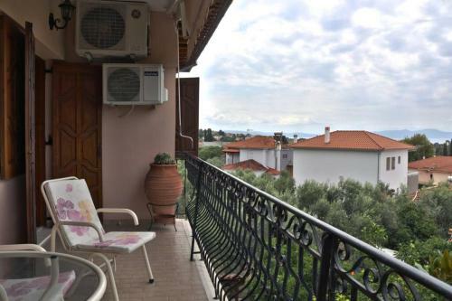 Dimitris Villa In Kato Lechonia