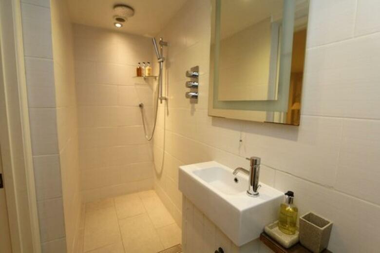 Hostal Lorne House Bed & Breakfast