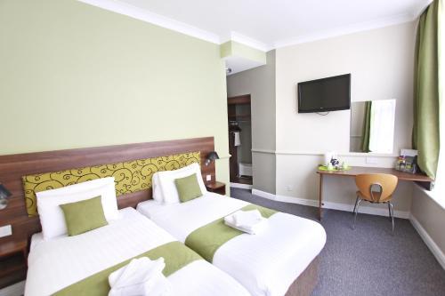Surtees Hotel