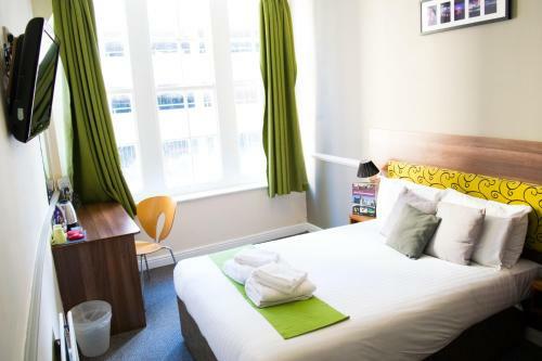 Surtees Hotel