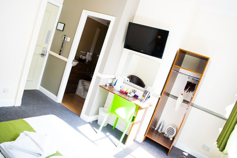 Surtees Hotel