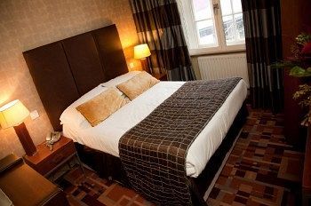 Waterside Hotel