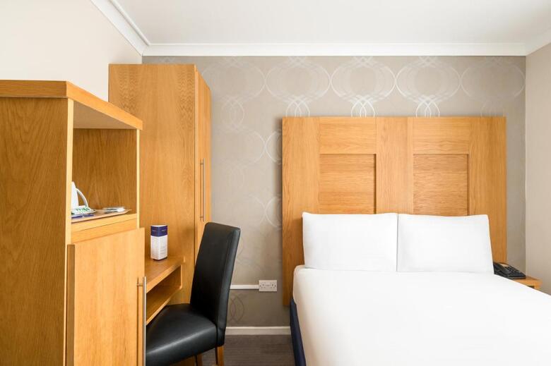 Hostal Rooms Inn
