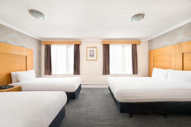 Hostal Rooms Inn
