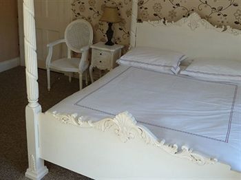 Hostal Hedgefield House