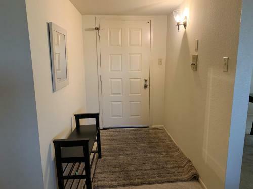 Spacious 2bed/2bath Apartment Is Mesa, Az - 55+ Community