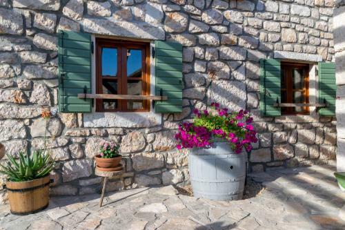 Stone House Knezevic