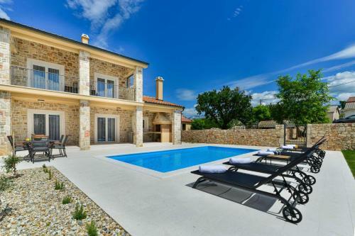 Luxury Stone Villa Banovi