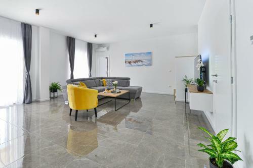 Luxury Stone Villa Banovi With Pool