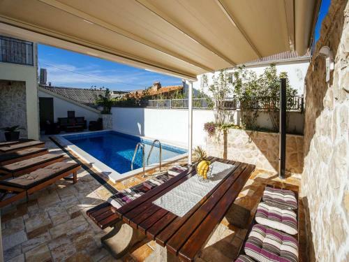 Dalmatian Villa Castello Coza With Pool
