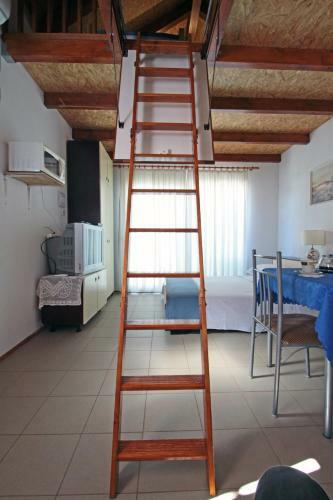 Poolincluded Holiday Home Castel Venier