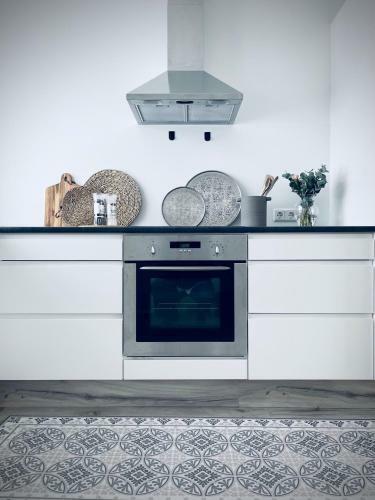 Central And Cosy Apartment With Free Parking
