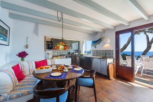 Mallorca Front Line Property Direct Access To Sea