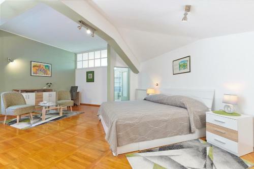 Villa Giardina Apartments