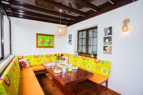 Casa Lola