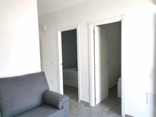 Apartamentos Anjomacar I
