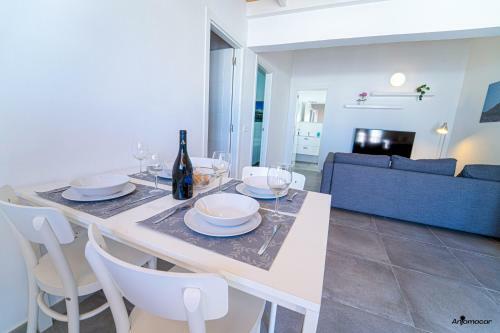Apartamentos Anjomacar I